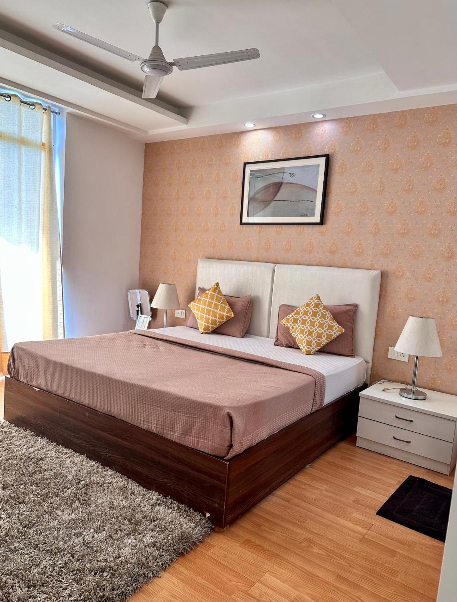 Flamingo Hotel Sector 67 I Studio Rooms I Гургаон Экстерьер фото